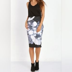 THE FIFTH LABEL roadhouse skirt black floral NWT